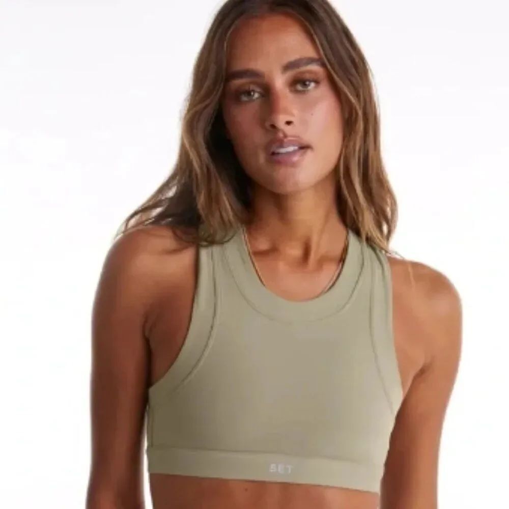 Like New! SET Active SportBody Rust (Brown) Mini High Neck Bra Top in Size M